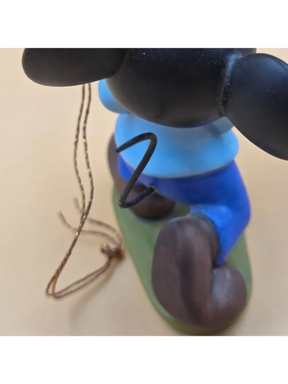 WDCC Mickey Mouse Pluto's Christmas Tree Present For My Pals Disney Ornament